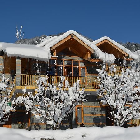 格泽里格旅馆-树山小屋和坎亚尔别墅 马拉里 外观 照片