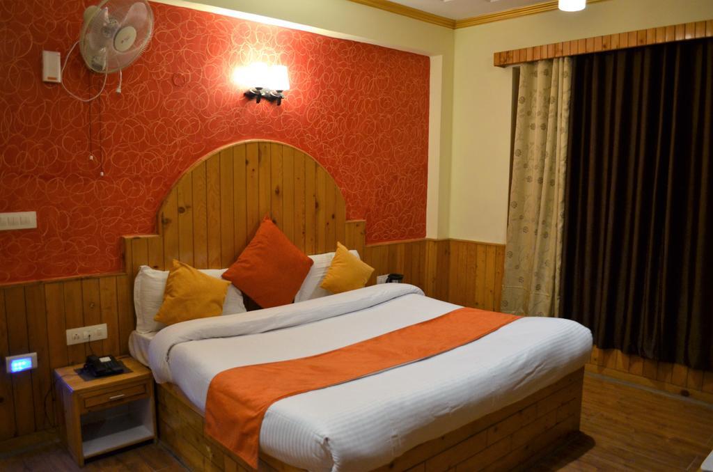 格泽里格旅馆-树山小屋和坎亚尔别墅 马拉里 外观 照片