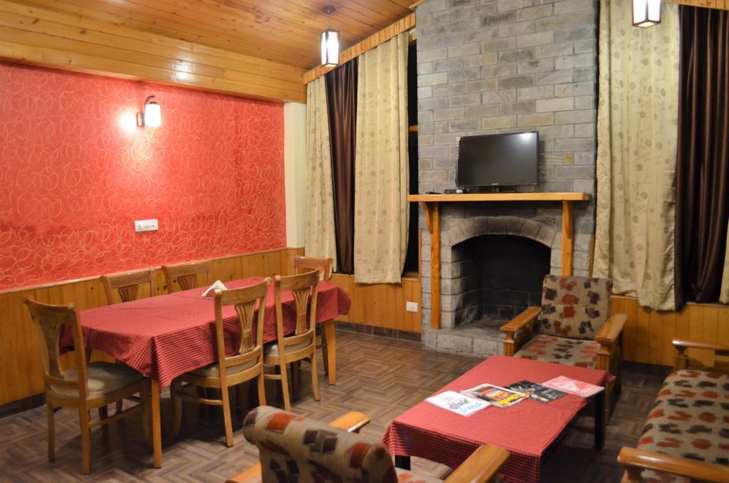 格泽里格旅馆-树山小屋和坎亚尔别墅 马拉里 外观 照片